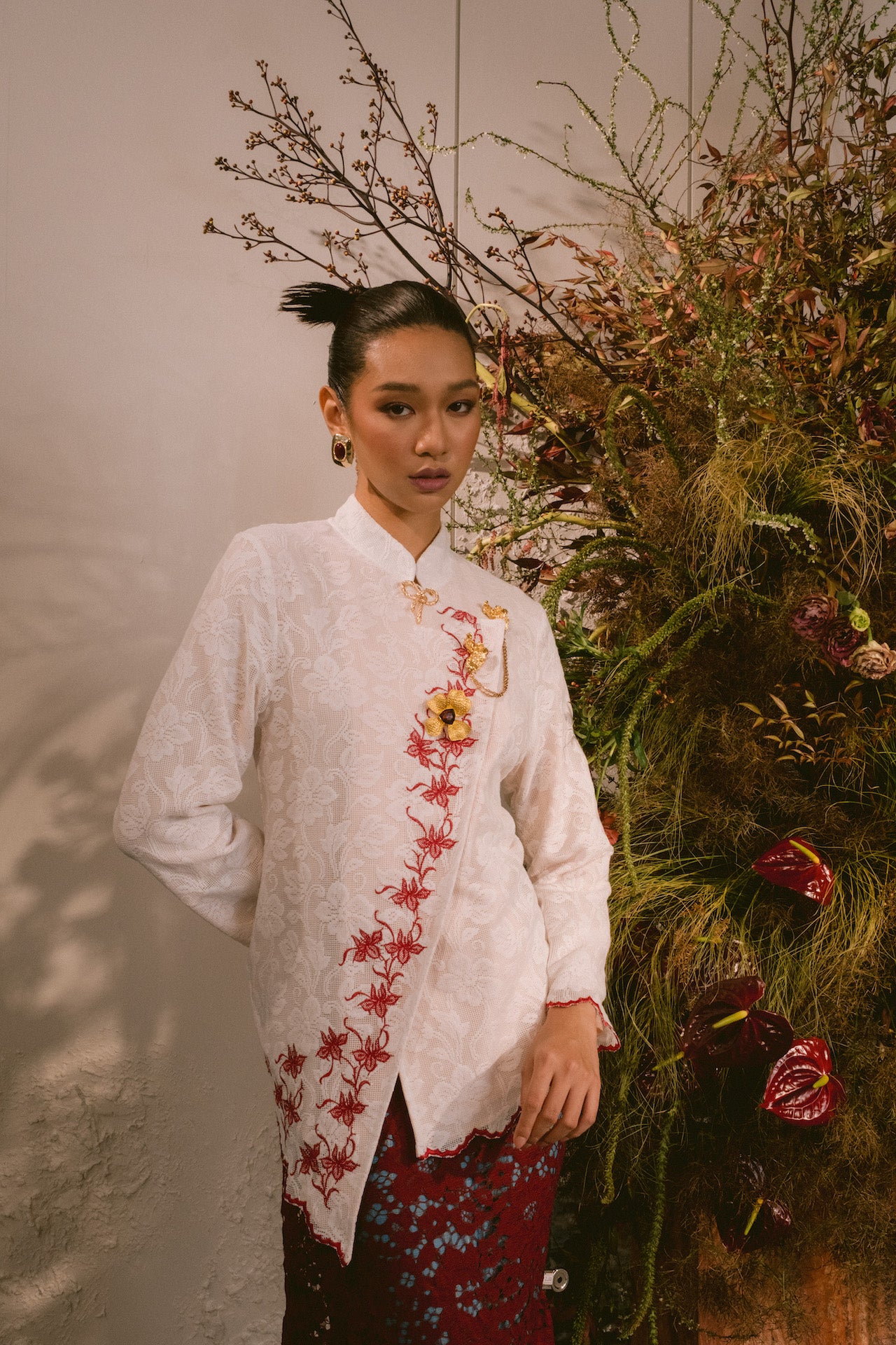 Rysa Kebaya in White