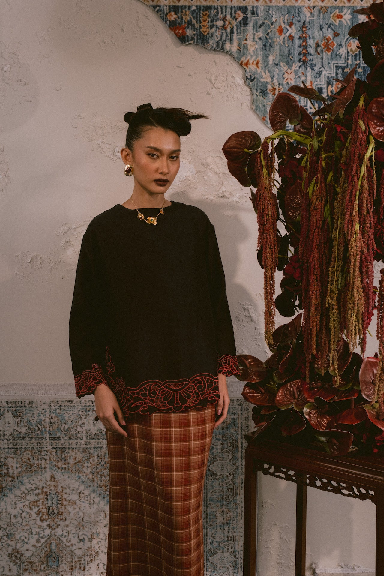 Romansa Set in Black