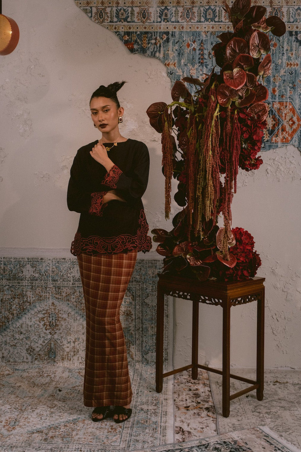 Romansa Set in Black