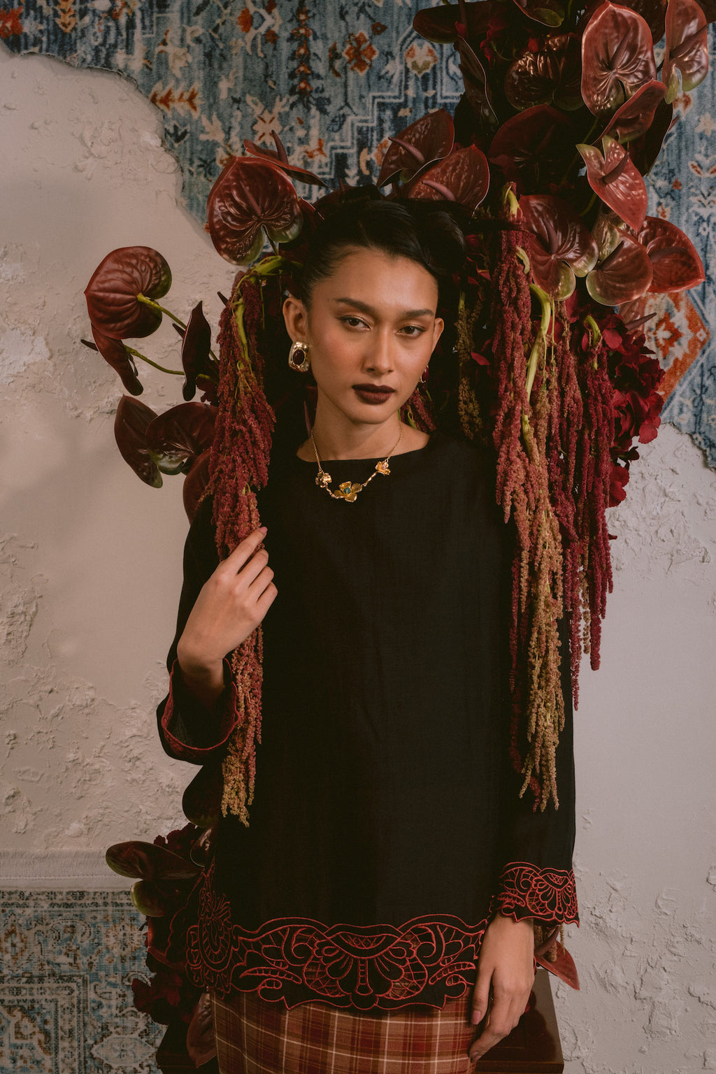 Romansa Set in Black