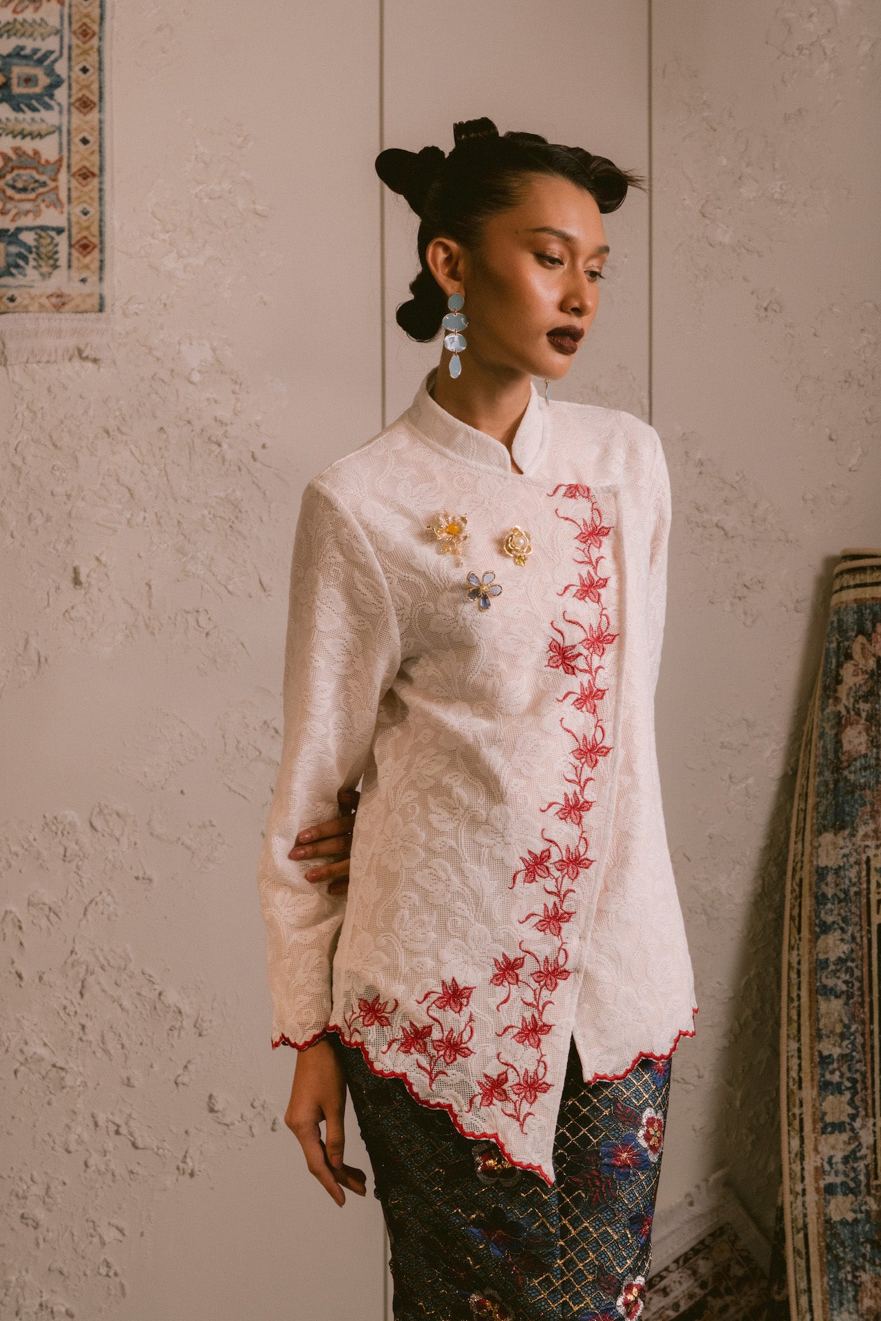 Rysa Kebaya in White