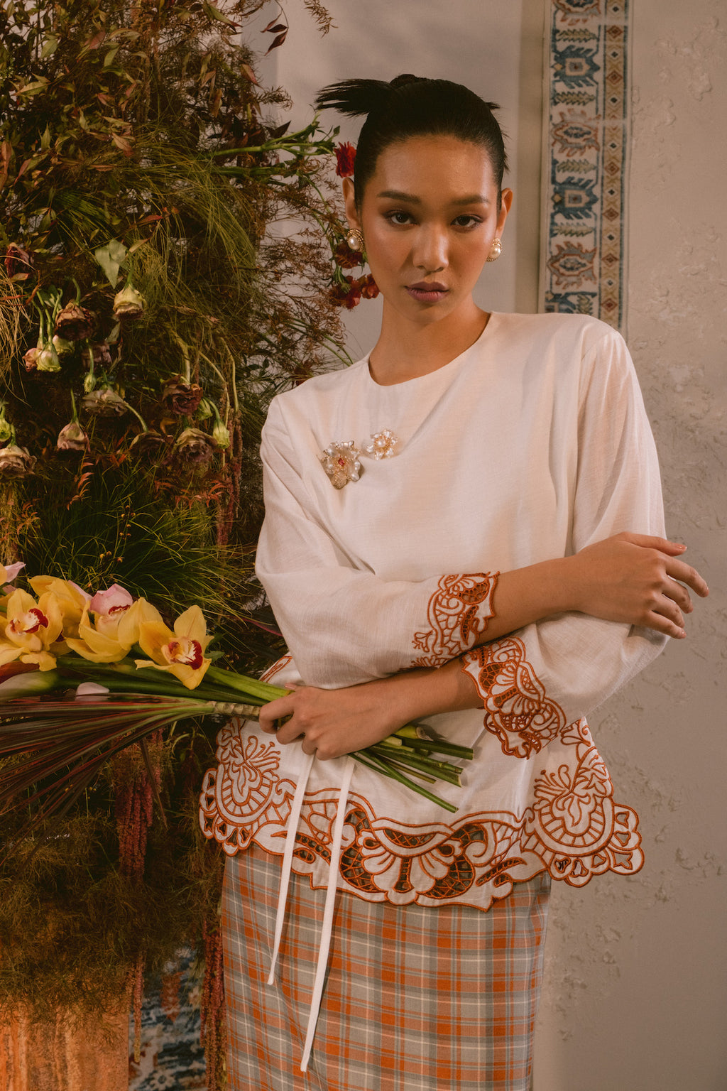 Romansa Set in Ivory