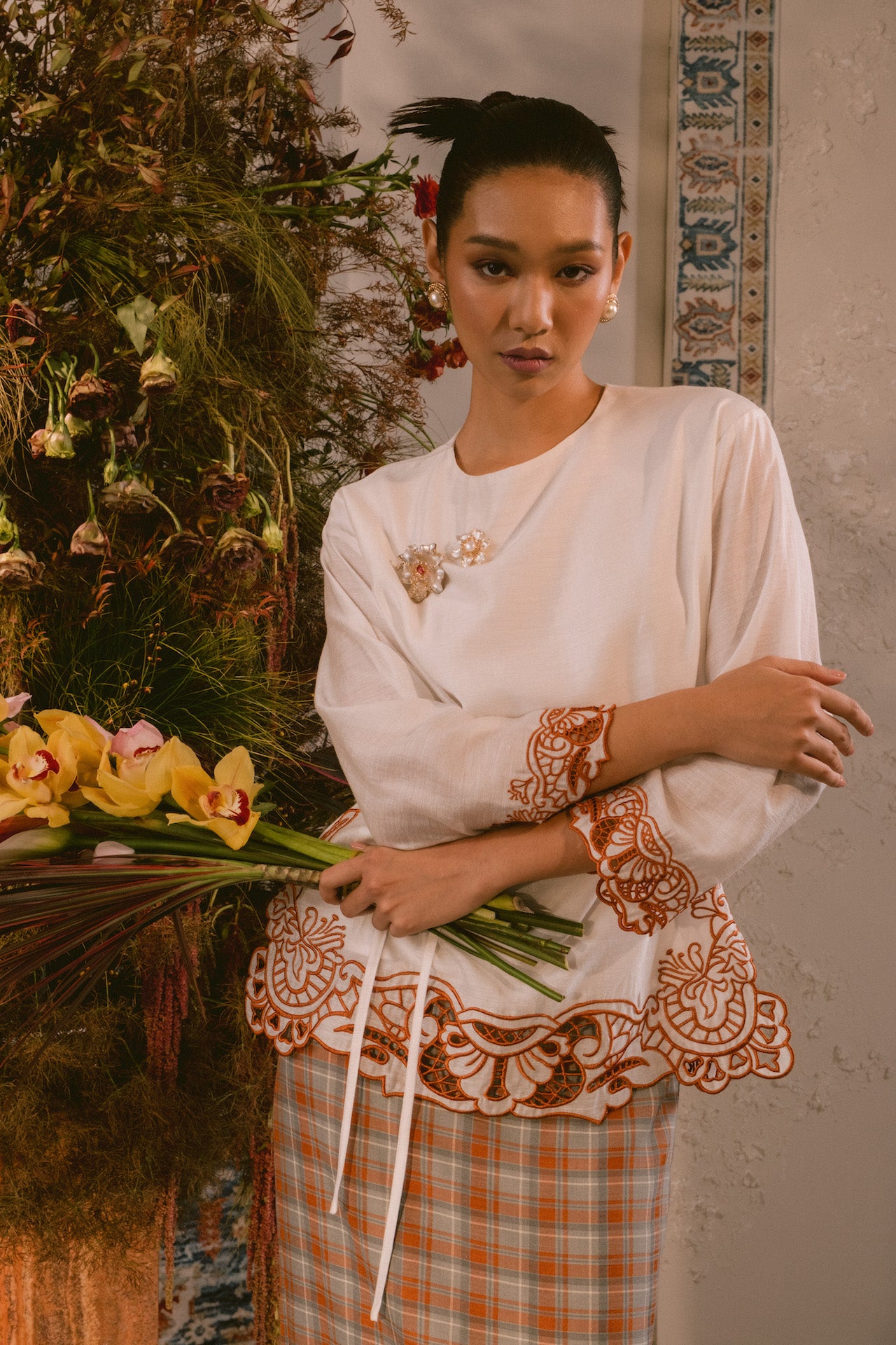 Romansa Set in Ivory