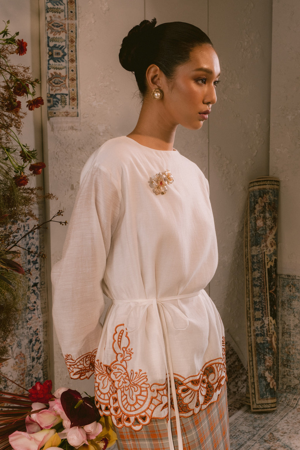 Romansa Set in Ivory