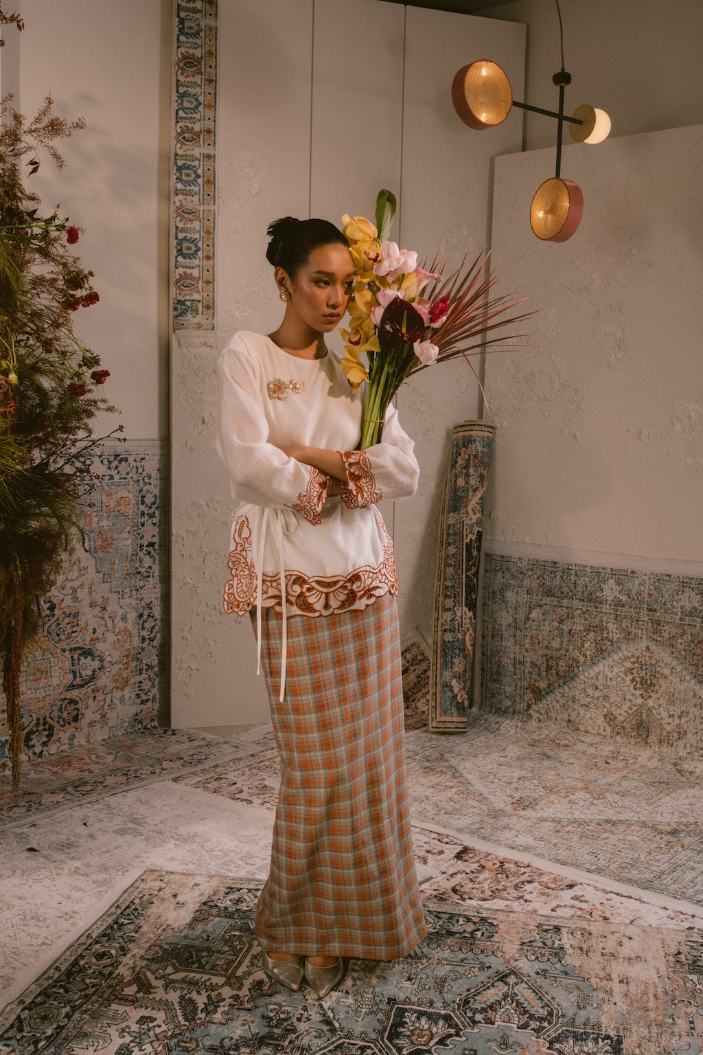 Romansa Set in Ivory