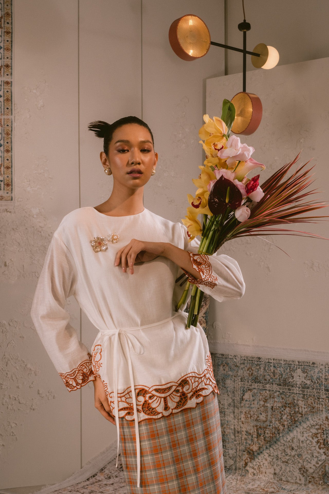 Romansa Set in Ivory