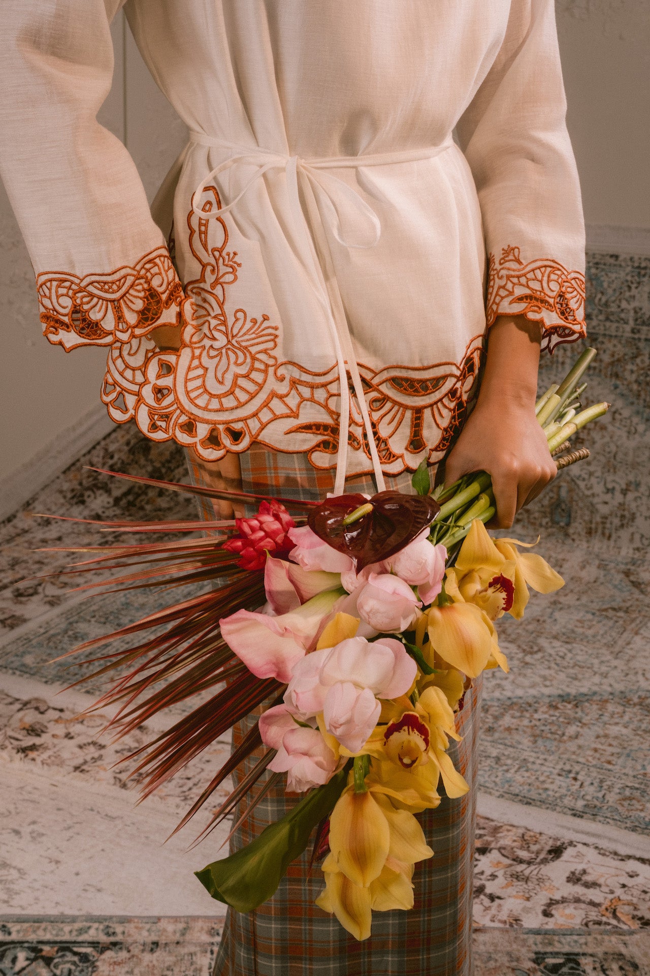 Romansa Set in Ivory